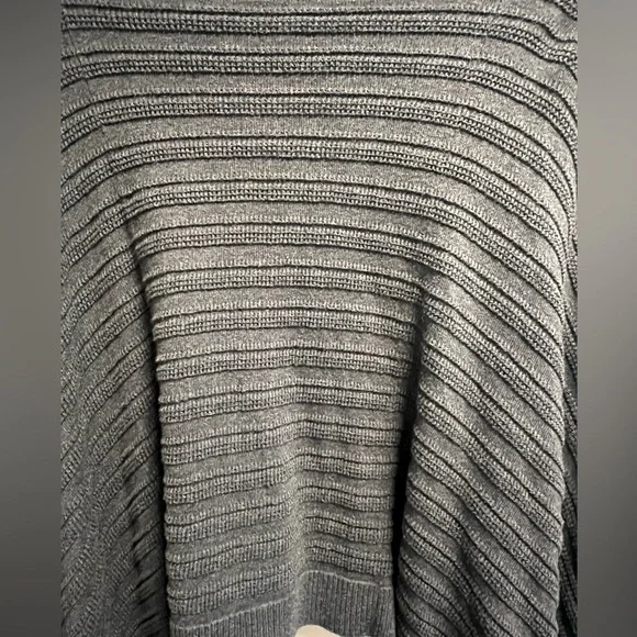 LULULEMON Forward Flow Poncho Heathered Grey Knit Asymmetrical Women's O/S - Picture 3 of 8